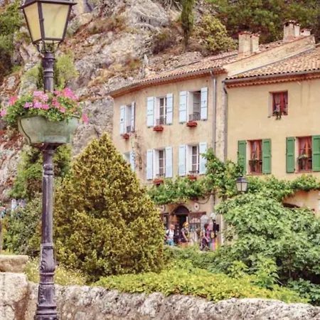 Le Pere Limpinpin 아파트 Chateauredon